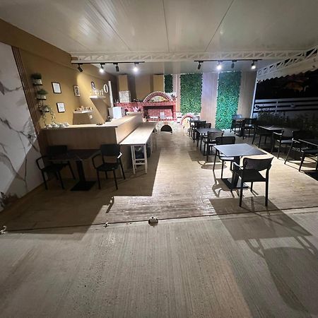 House Pollo Hotell Ksamil Eksteriør bilde