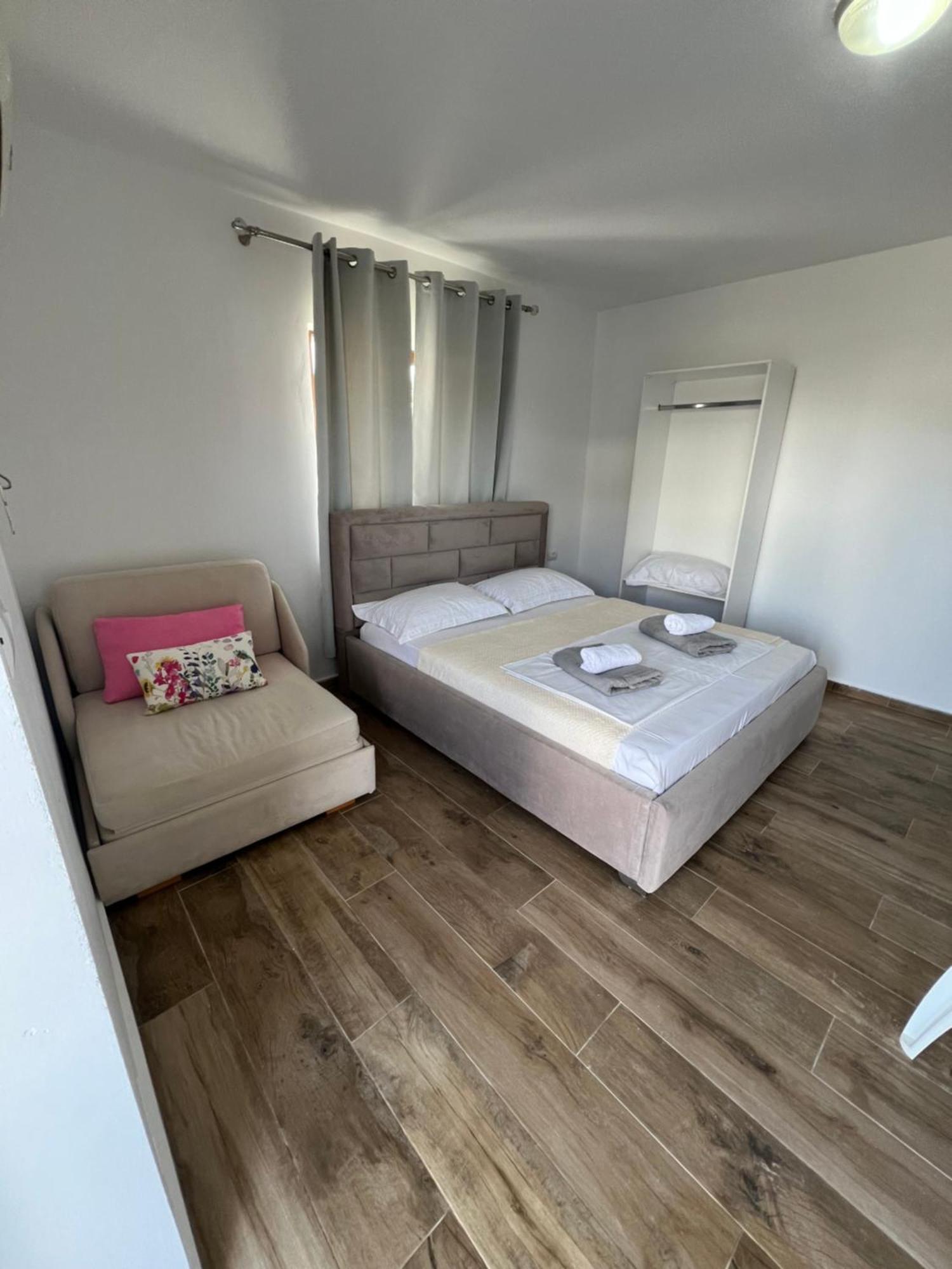 House Pollo Hotell Ksamil Eksteriør bilde